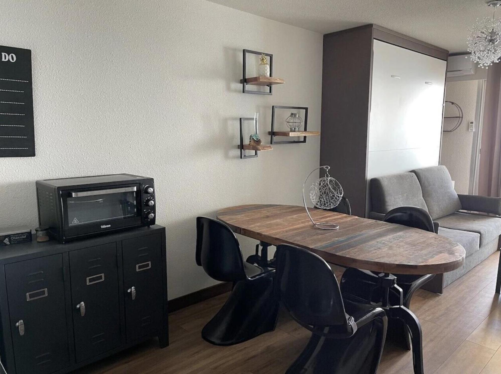 Corniche Apartment