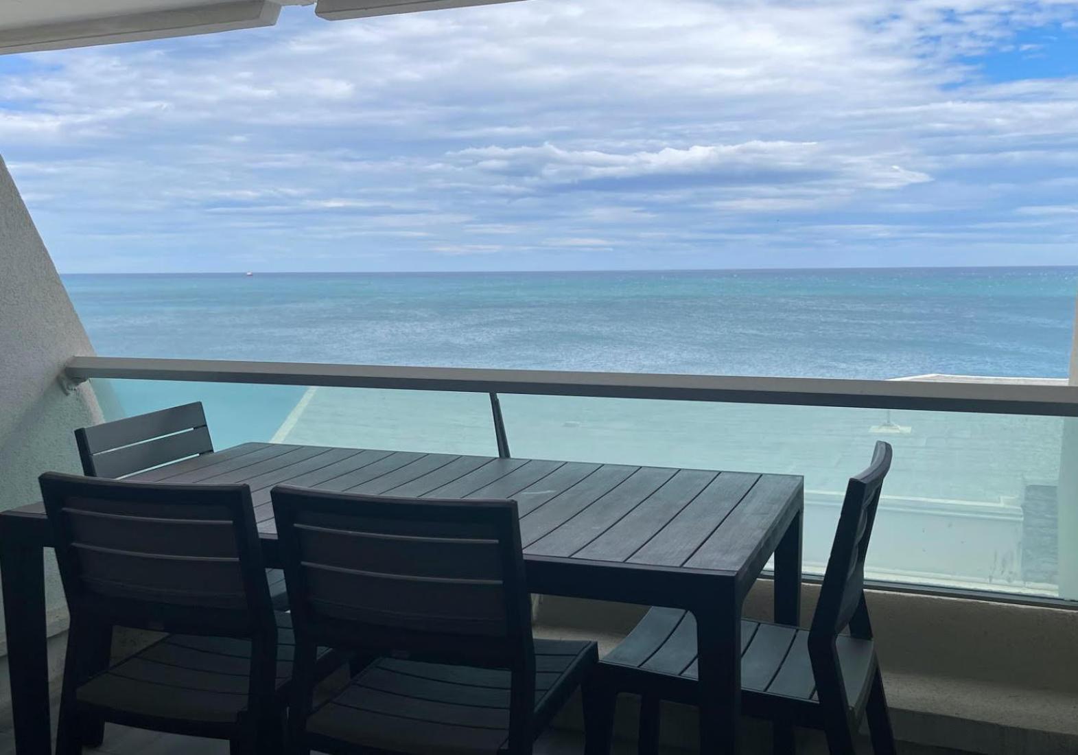 Corniche Apartment