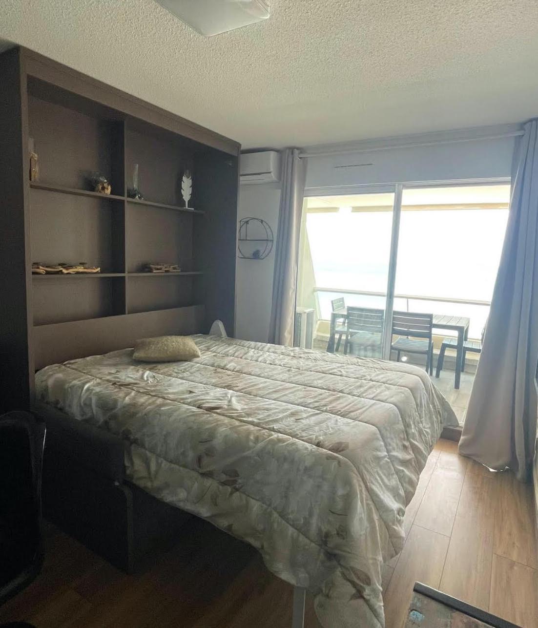 Corniche Apartment *
